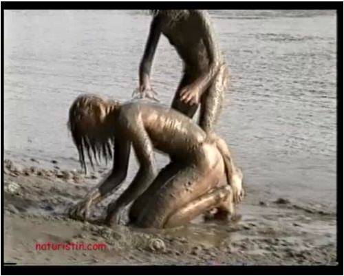 Naturistin Dirty Girls [FKK Archiv]